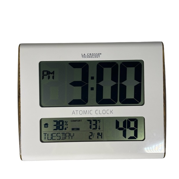 LaCrosse Wall Decor La Crosse Atomic Digital Wall Clock Or Stand